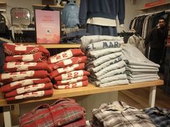 -Hollister(天环广场店)