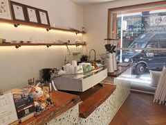 -Line 咖啡(石厦花园店)