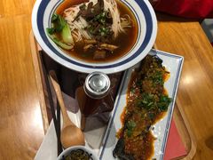 -霸蛮湖南菜·牛肉粉(荣京西街店)