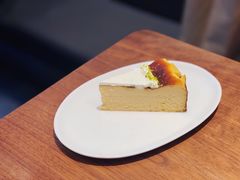 巴斯克芝士-black rainbow coffee