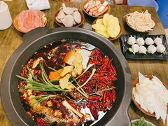 -黄潇洒老火锅(九眼桥宏济巷店)