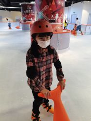 -冰世界真冰场(欢乐汇店)