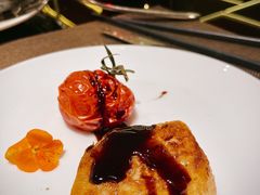 -大中华希尔顿酒店-念自助餐·嗨啤·小龙虾