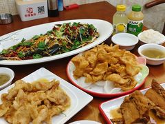 -东北风味思缘食府(对湖路店)