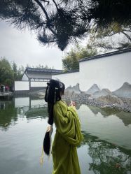 -一揽芳华汉服旗袍体验馆(拙政园店)