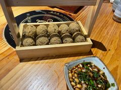 -野山舂·贵州现舂酸汤火锅(鸿通城店)