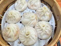-莱莱小笼·乔艾