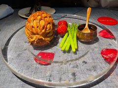 惠灵顿牛排-弦月窗LUNETTE BY AMANDA(复兴路店)