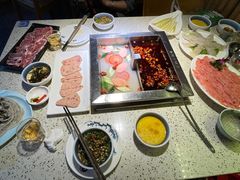 -二荆条·蜀鲜汇城市森林火锅