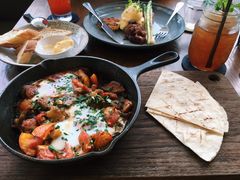-ROAST coffee & eatery