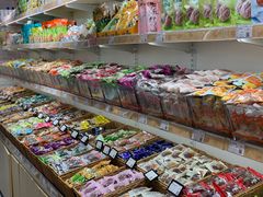 零售区-来伊份(龙之梦长宁店)