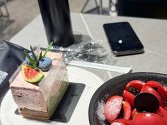 -W COLLECTIVE  DESSERT SHOP