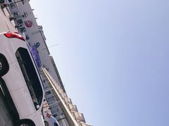 -家乐福(四元桥购物中心店)