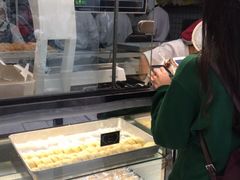 面包甜点陈列柜-鲍师傅糕点(春熙路店)