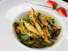 景颇柠檬鸡-丽江悦榕庄酒店-明月·雪山庭院餐厅