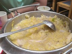 酸菜血肠锅-小俩口烧烤东北菜(双井店)