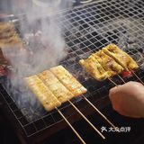 这家烧烤的烤馒头和年糕太喜欢了！年糕软糯