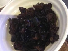 养生小木耳-老佛爷蛙锅•鲜蛙煲(麦凯乐店)