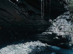 -龙水峡地缝景区
