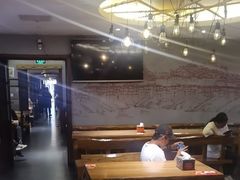 -万记麻辣烫国展总店