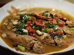 -头上红煨盐鸡·非遗院子餐厅
