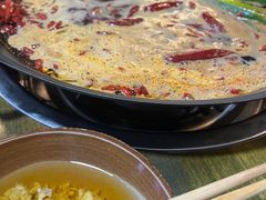 -黄潇洒老火锅(九眼桥宏济巷店)