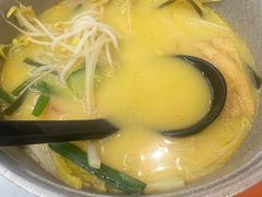 -汤小云火锅米线(钻汇广场店)