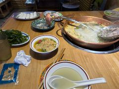 -洱火云南酸菜牛肉火锅(石景山当代商城店)