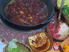 -赵美丽·重庆社区火锅·直营店(火车东站·中豪国际店)
