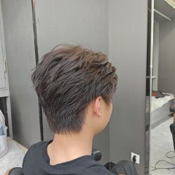 -藤野造型烫发染发