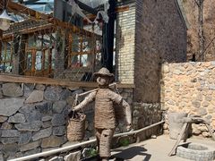 -百里峡七彩艺术小镇