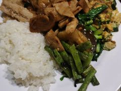 -然一素食餐厅(马利来广场店)