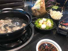 -东椰·海南椰子鸡火锅(朝阳门店)