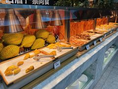 -川骄海鲜自助(王府井奥莱UP TOWN店原世界之花店)