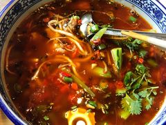 鲜锅兔-自贡盐帮菜·玩辣餐厅(樱花园西街店)