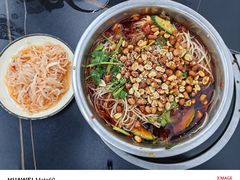 -周良天山牛杂城(天山路总店)