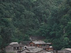 -高荡千年布依古寨旅游景区