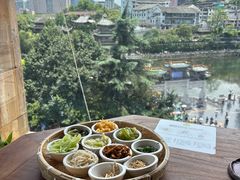 -包整·丝娃娃(一览甲秀楼风景店)