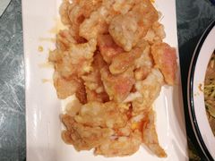 -老码头黑皮肘子锅包肉(赣水路店)