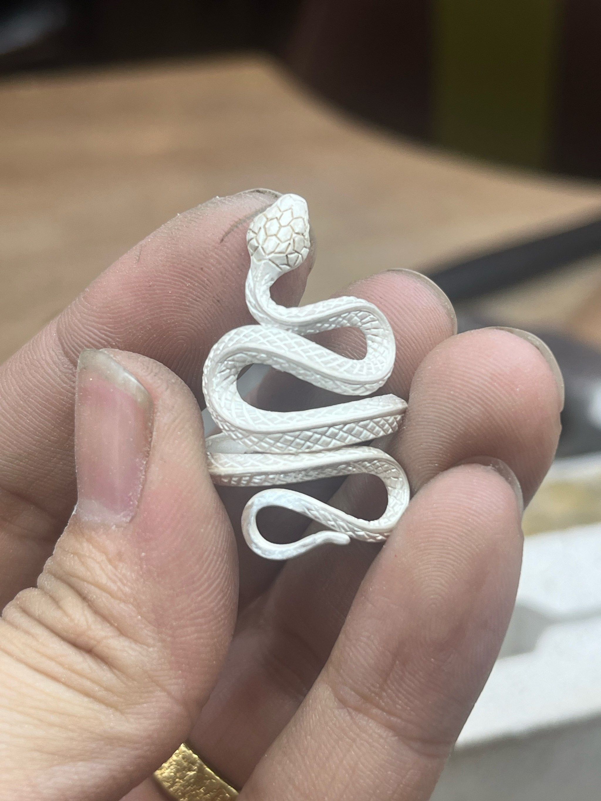 纯手工錾刻小蛇戒指