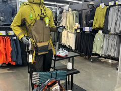 -迪卡侬(大英山店)