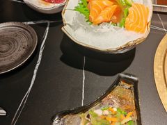 -山川小町·极番烧肉(新地假日广场店)