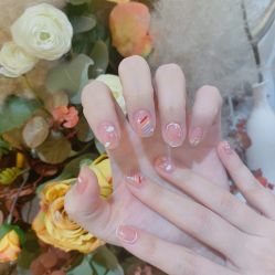 -花系美·美甲美睫精品店