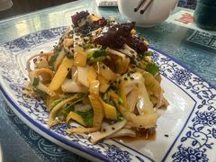 -蜗牛小馆醉乡民谣云南菜(惠新西里店)