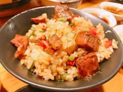 -炙忧烤肉屋(中国铁建广场店)