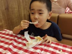 -红宝石·鲜奶小方·海派西点房(丰庄店)