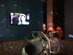 -萧邦音乐会所KTV(向西店)