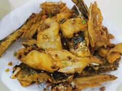 炸鱼骨-凯盈阁私房菜·桑拿鸡(绿茵花园店)