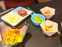 -山川小町·极番烧肉(新地假日广场店)