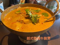 -大头虾越式风味餐厅(光明广场店)